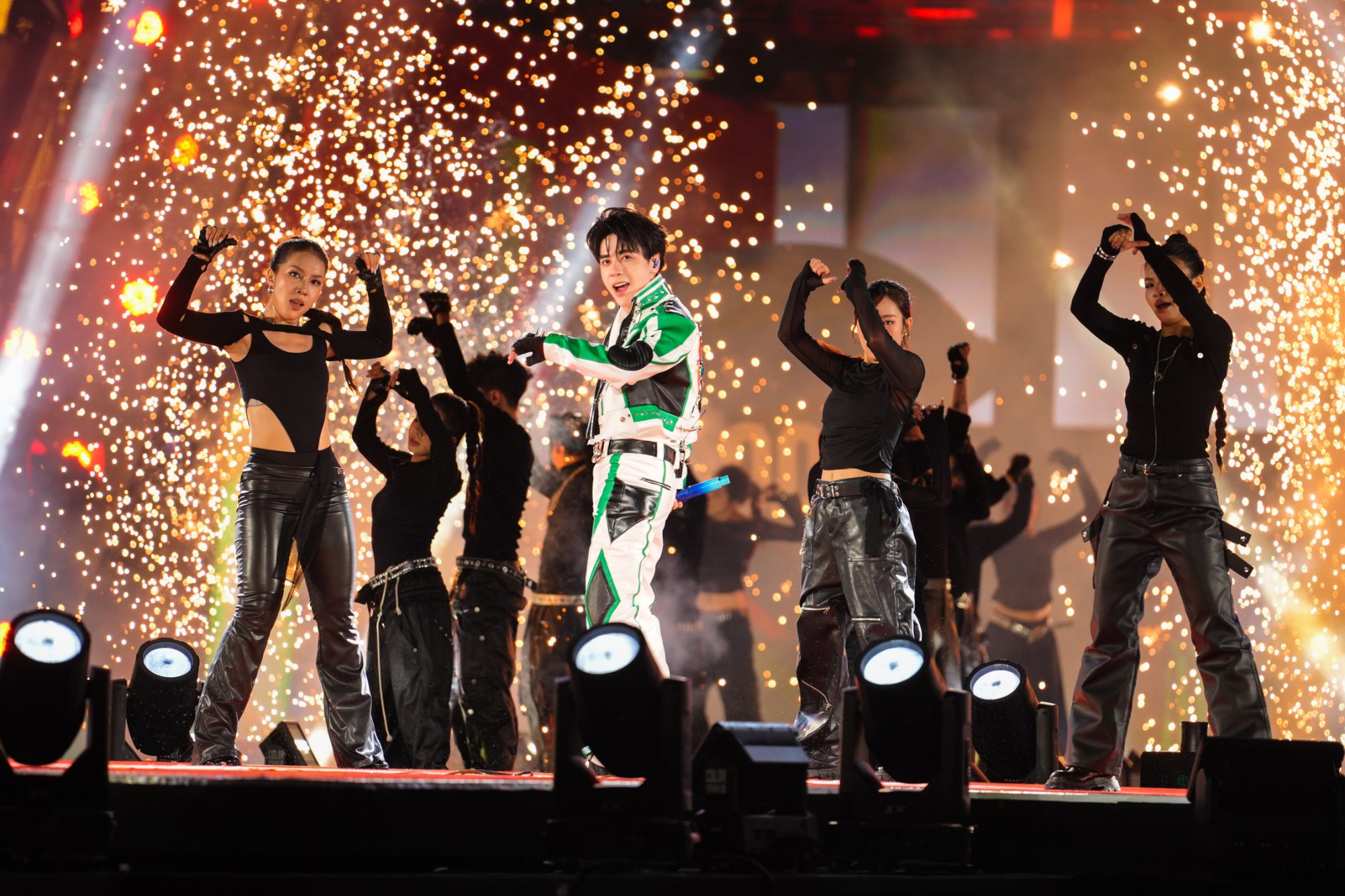 &rlm;The World of Heineken&reg;: &ldquo;Si&ecirc;u trải nghiệm&rdquo; kết nối văn ho&aacute;, thể thao, du lịch v&agrave; kinh tế đ&ocirc; thị &rlm; - Ảnh 3.