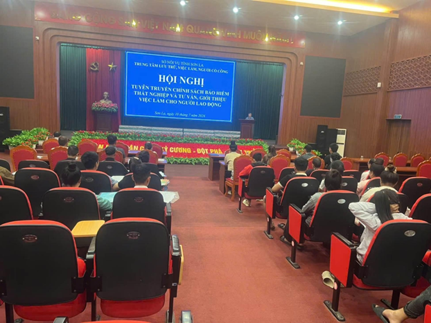 Sơn La r&uacute;t ngắn h&agrave;nh tr&igrave;nh từ trợ cấp thất nghiệp đến việc l&agrave;m - Ảnh 1.