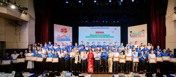 TH&Agrave;NH PHỐ HỒ CH&Iacute; MINH TỔ CHỨC HỘI NGHỊ TỔNG KẾT HOẠT ĐỘNG H&Egrave; NĂM 2026 - Ảnh 2.