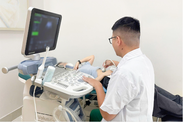 Đa nang, u xơ tử cung v&agrave; 5 năm t&igrave;m con: H&agrave;nh tr&igrave;nh h&oacute;a giải ca thụ tinh ống nghiệm phức tạp tại IVF Phương Đ&ocirc;ng - Ảnh 2.