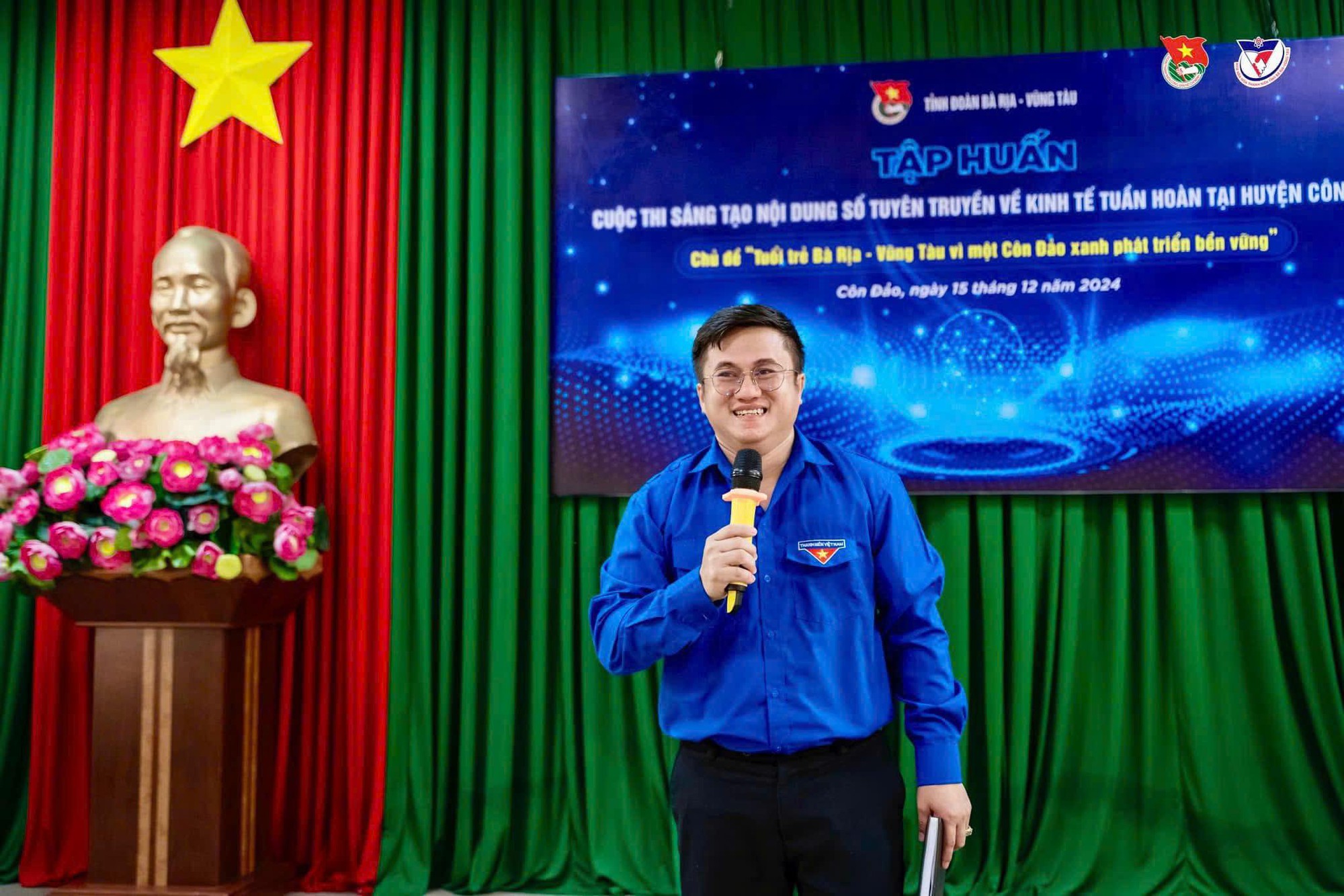 Từ nghề tài xế đến hành trình xây dựng sức ảnh hưởng trên mạng xã hội- Ảnh 5.