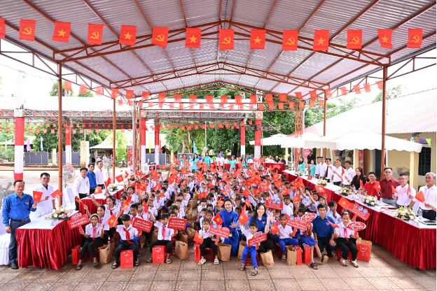 Đồng hành cùng Lifebuoy trên hành trình đưa trẻ em an toàn sạch khỏe đến trường - Ảnh 4.