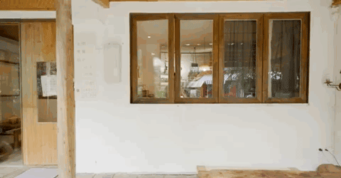 Người phụ nữ 37 tuổi cải tạo căn hộ 45m&sup2; th&agrave;nh nơi ai cũng muốn gh&eacute;: Kh&ocirc;ng điều h&ograve;a, &iacute;t d&ugrave;ng điện thoại, đồ cũ cũng th&agrave;nh đẹp - Ảnh 10.