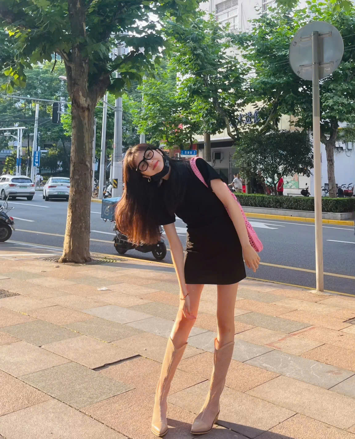 Nữ ch&iacute;nh ng&ocirc;n t&igrave;nh hot nhất l&uacute;c n&agrave;y: Mỹ nữ 1m72 sở hữu đ&ocirc;i ch&acirc;n triệu người ao ước- Ảnh 10.