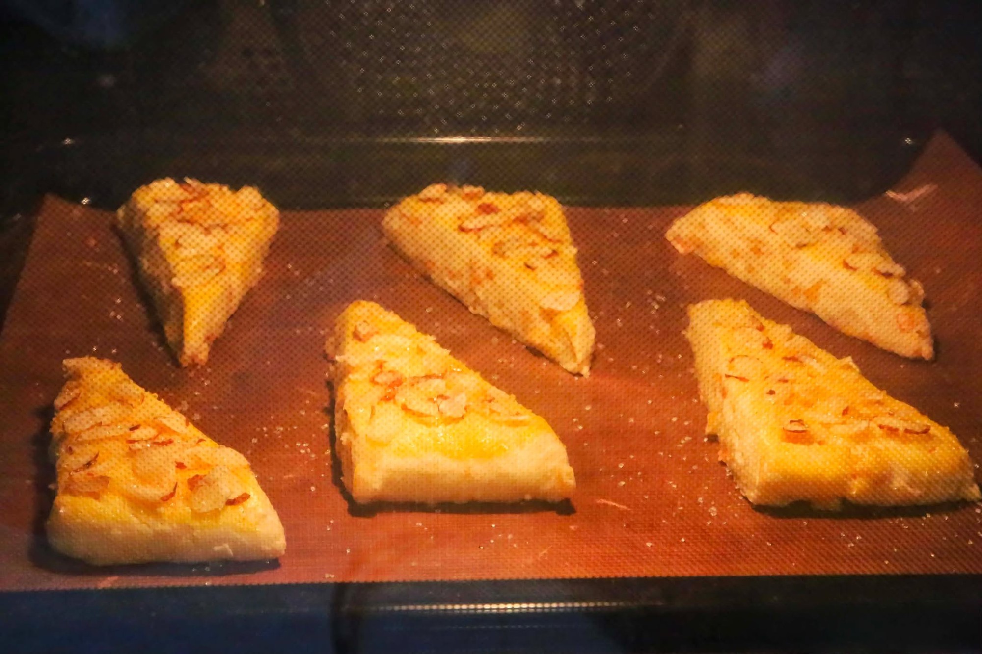 M&oacute;n b&aacute;nh cực dễ l&agrave;m với hương vị tr&aacute;i c&acirc;y thơm lừng, ấm &aacute;p, d&ugrave;ng ăn s&aacute;ng hay uống tr&agrave; chiều đều hợp- Ảnh 20.
