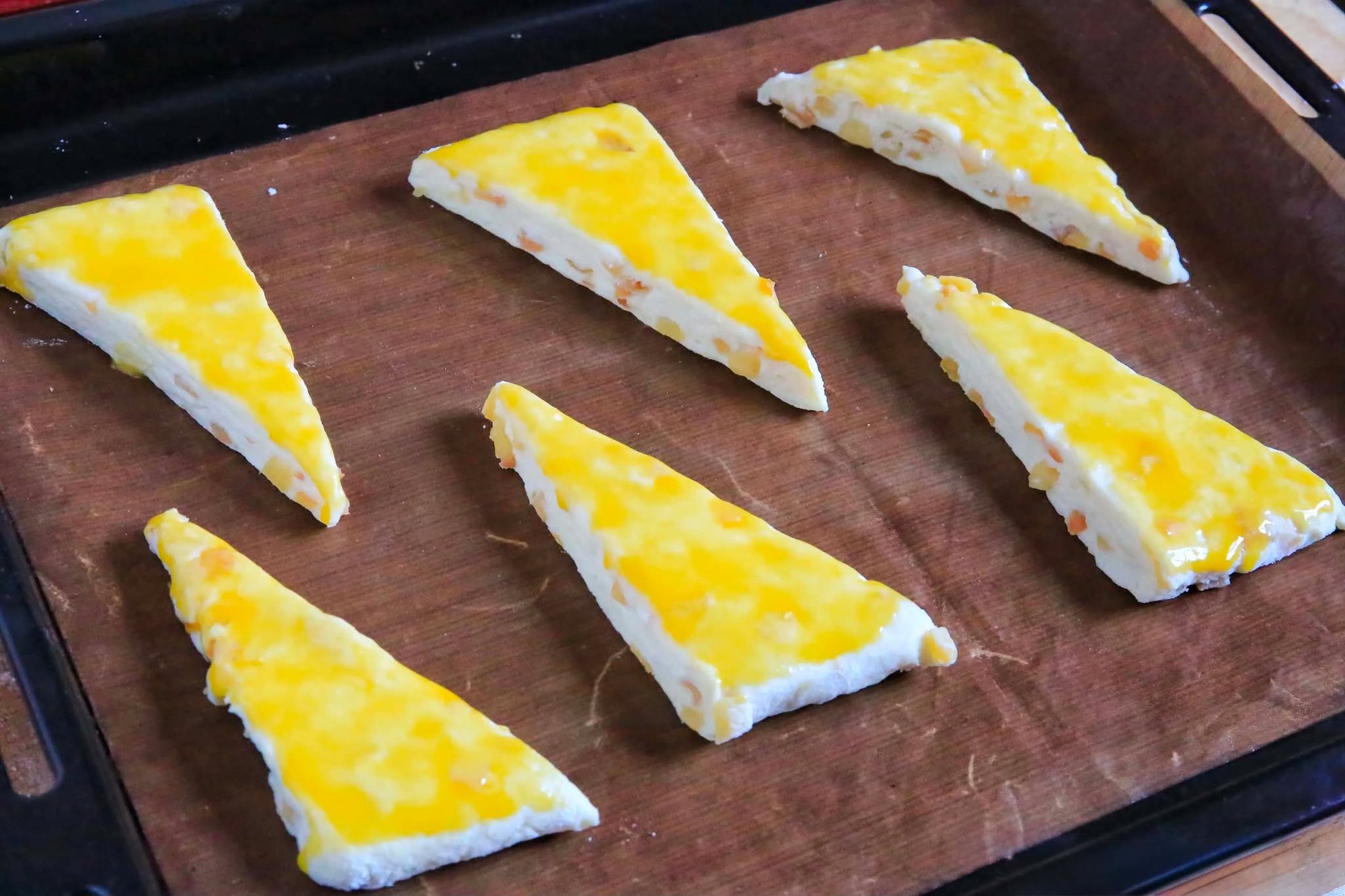 M&oacute;n b&aacute;nh cực dễ l&agrave;m với hương vị tr&aacute;i c&acirc;y thơm lừng, ấm &aacute;p, d&ugrave;ng ăn s&aacute;ng hay uống tr&agrave; chiều đều hợp- Ảnh 18.