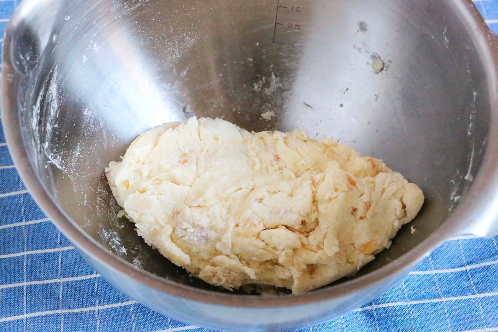 M&oacute;n b&aacute;nh cực dễ l&agrave;m với hương vị tr&aacute;i c&acirc;y thơm lừng, ấm &aacute;p, d&ugrave;ng ăn s&aacute;ng hay uống tr&agrave; chiều đều hợp- Ảnh 13.