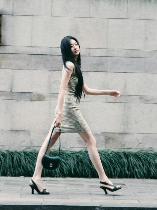 Nữ ch&iacute;nh ng&ocirc;n t&igrave;nh hot nhất l&uacute;c n&agrave;y: Mỹ nữ 1m72 sở hữu đ&ocirc;i ch&acirc;n triệu người ao ước- Ảnh 6.