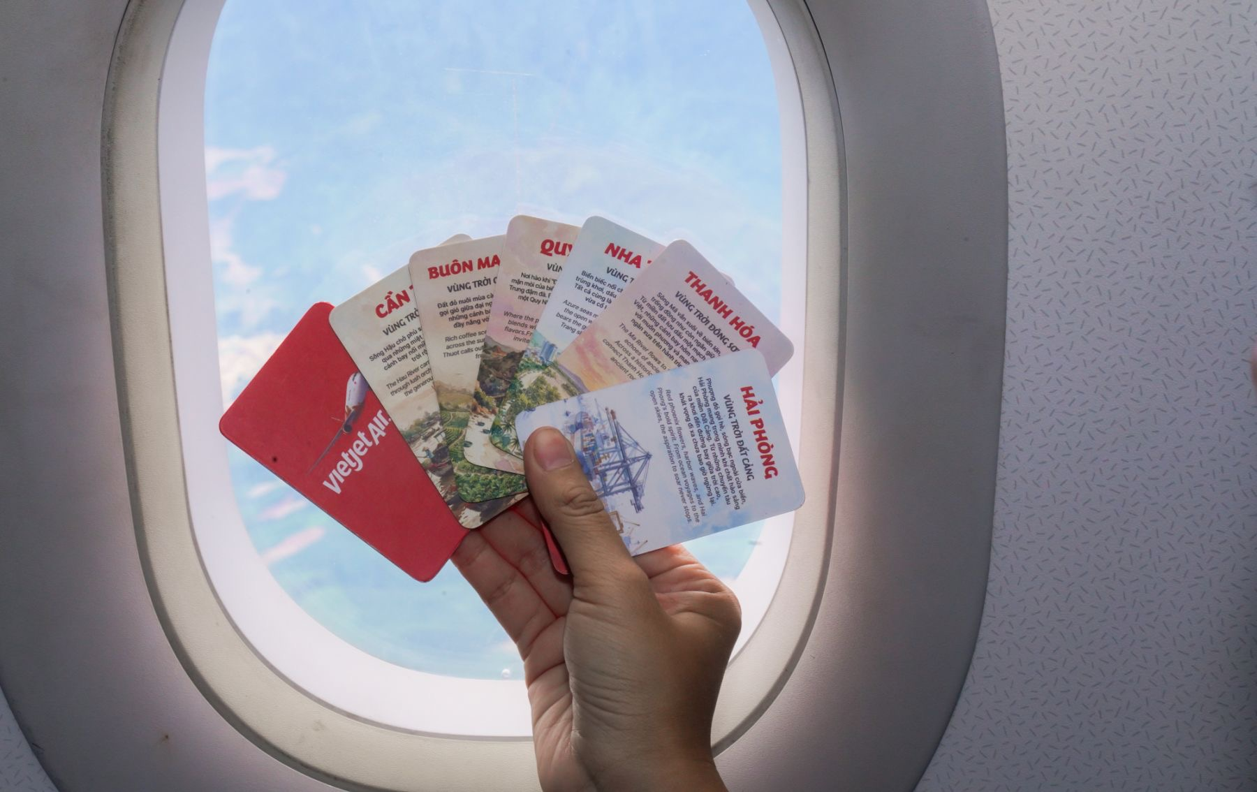 Sắc đỏ sao vàng rực rỡ từ sân bay đến những chuyến bay Vietjet dịp Quốc khánh 2/9 - Ảnh 5.