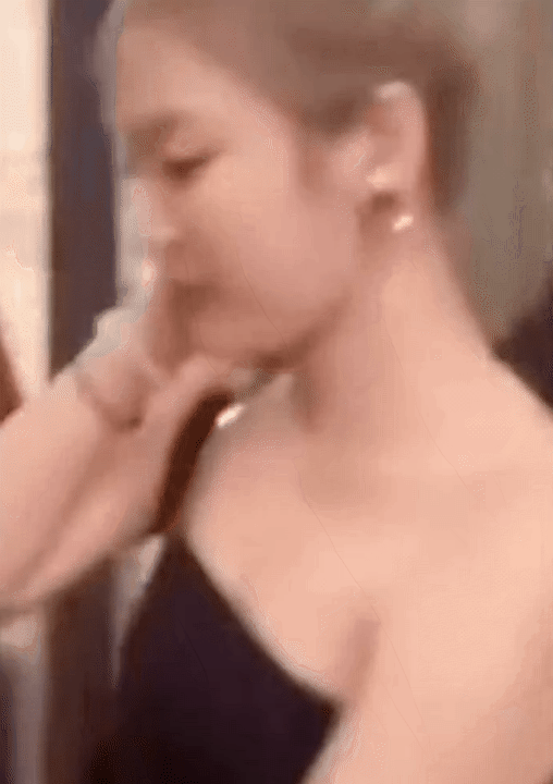 Đẹp như mỹ nữ n&agrave;y l&agrave;m g&igrave; cũng được tha thứ  - Ảnh 7.