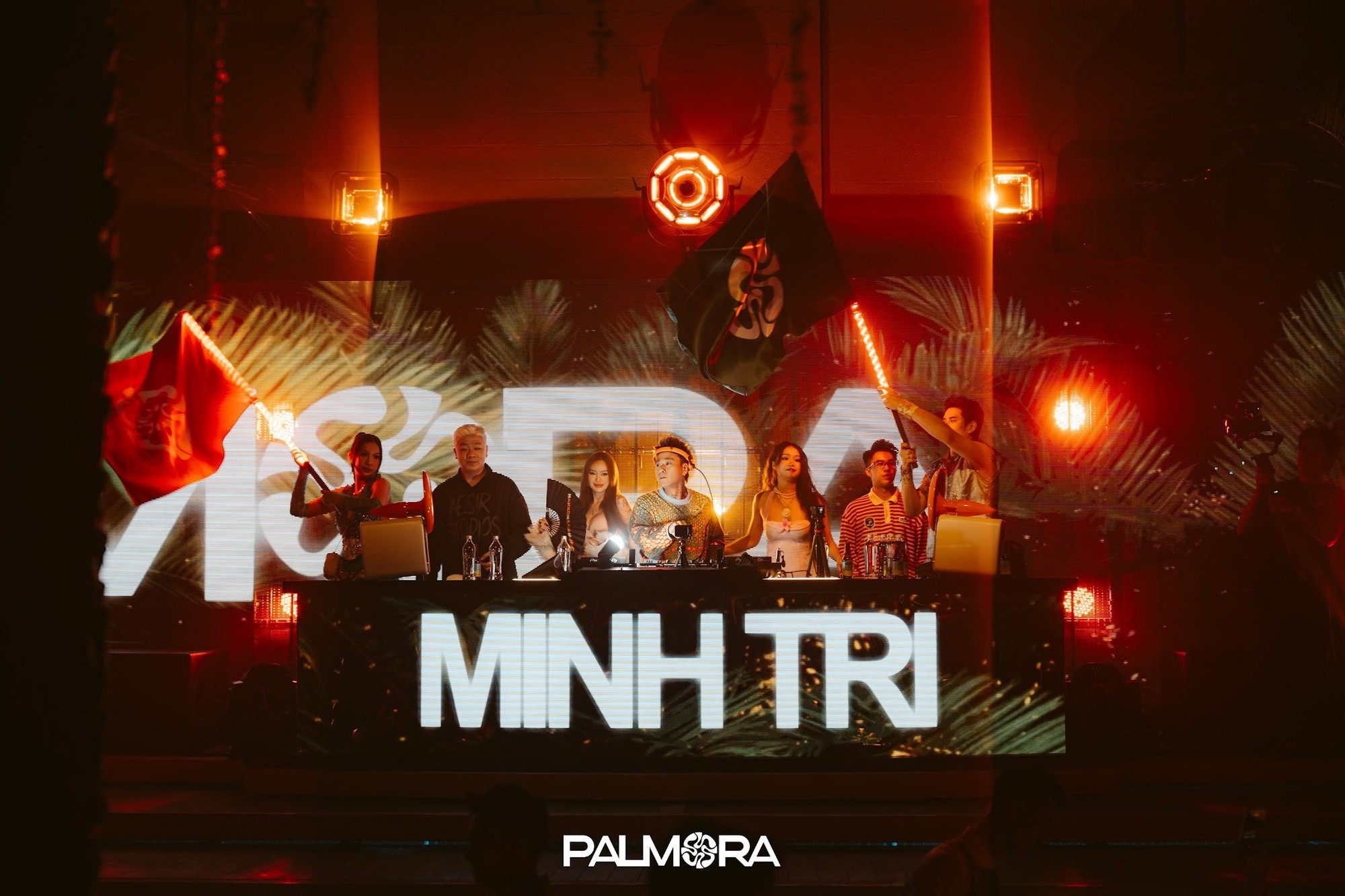 2PILLZ và DJ Minh Trí khuấy động địa điểm ăn chơi mới giữa lòng Sài Gòn - Ảnh 1.