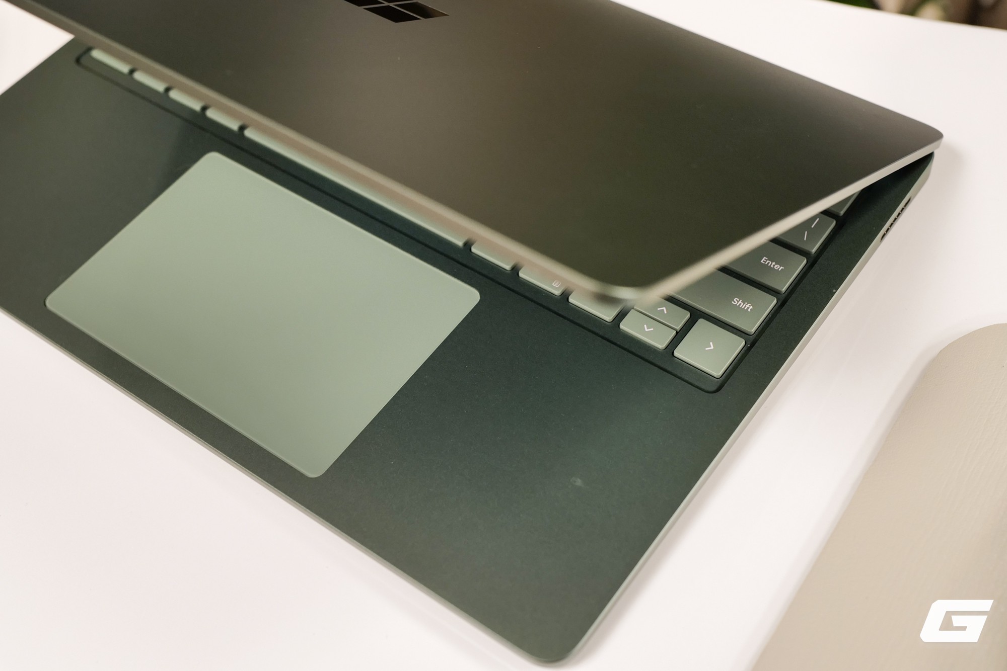 Dạo gian h&agrave;ng Microsoft tại Snapdragon Summit 2026: Giữa d&agrave;n Surface mới, đ&acirc;y mới l&agrave; t&iacute;nh năng t&ocirc;i thấy hấp dẫn nhất- Ảnh 11.