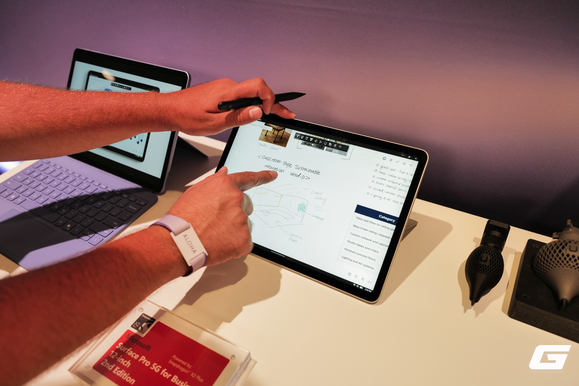 Dạo gian h&agrave;ng Microsoft tại Snapdragon Summit 2026: Giữa d&agrave;n Surface mới, đ&acirc;y mới l&agrave; t&iacute;nh năng t&ocirc;i thấy hấp dẫn nhất- Ảnh 3.
