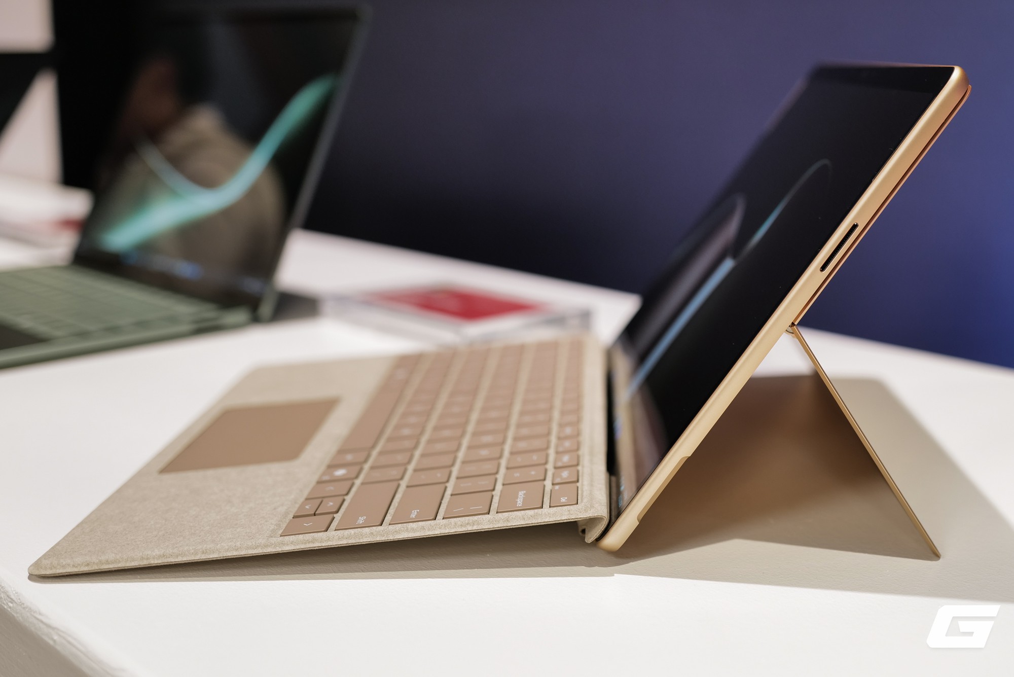 Dạo gian h&agrave;ng Microsoft tại Snapdragon Summit 2026: Giữa d&agrave;n Surface mới, đ&acirc;y mới l&agrave; t&iacute;nh năng t&ocirc;i thấy hấp dẫn nhất- Ảnh 7.