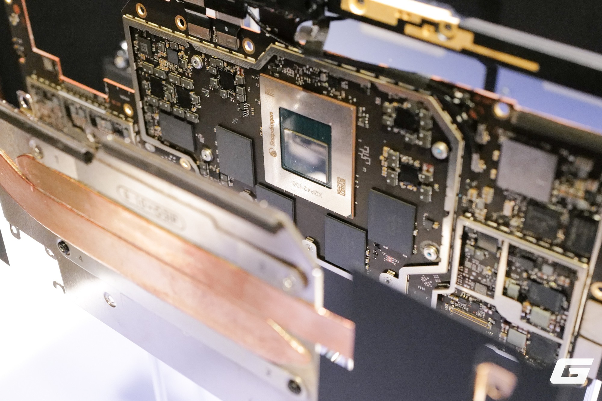 Dạo gian h&agrave;ng Microsoft tại Snapdragon Summit 2026: Giữa d&agrave;n Surface mới, đ&acirc;y mới l&agrave; t&iacute;nh năng t&ocirc;i thấy hấp dẫn nhất- Ảnh 14.
