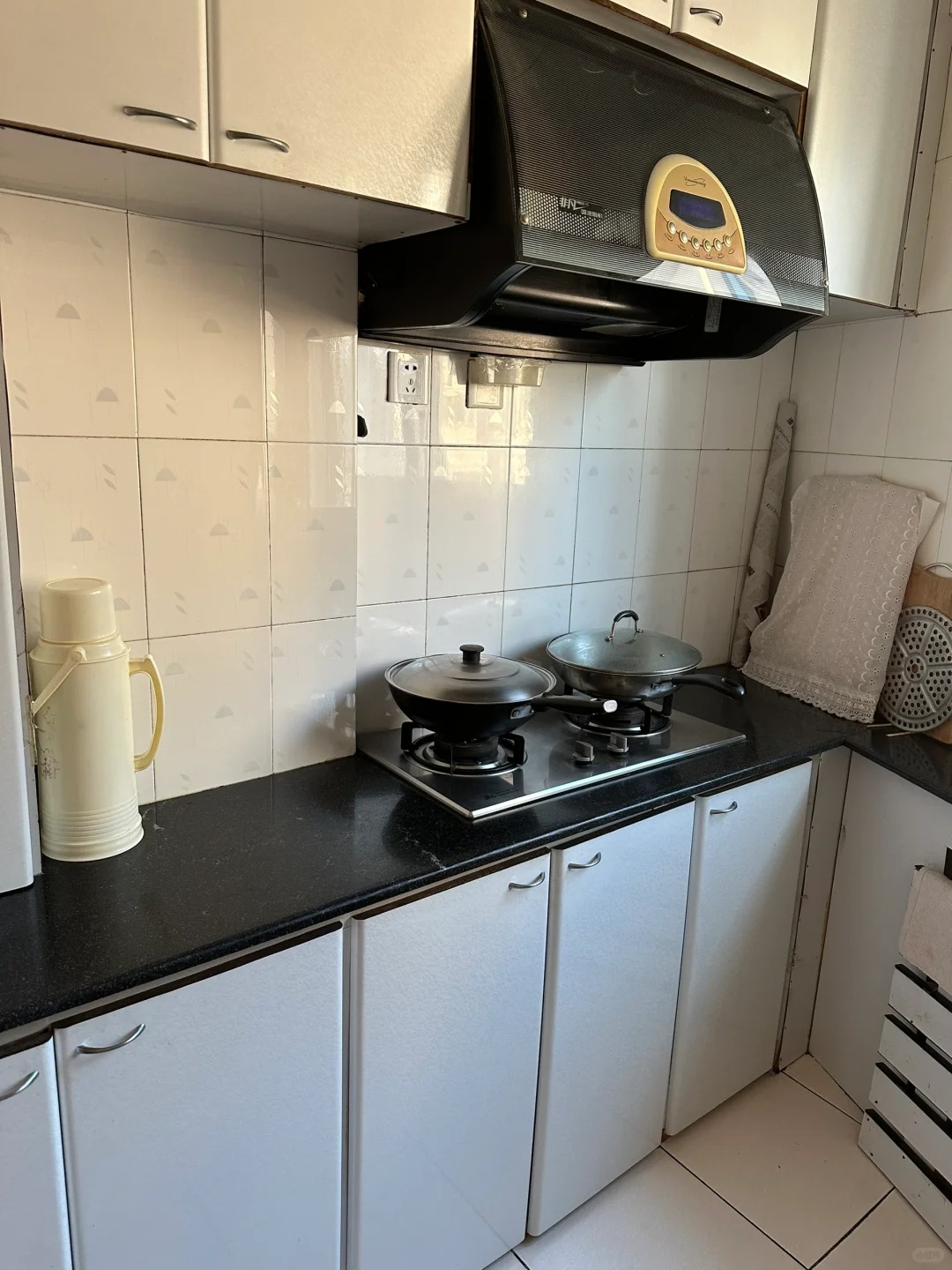 B&agrave; cụ 86 tuổi sống một m&igrave;nh trong căn nh&agrave; chẳng c&oacute; g&igrave; đắt tiền, nh&igrave;n b&ecirc;n trong mới hiểu: Nh&agrave; đẹp nhất l&agrave; nh&agrave; được chăm ch&uacute;t mỗi ng&agrave;y- Ảnh 4.