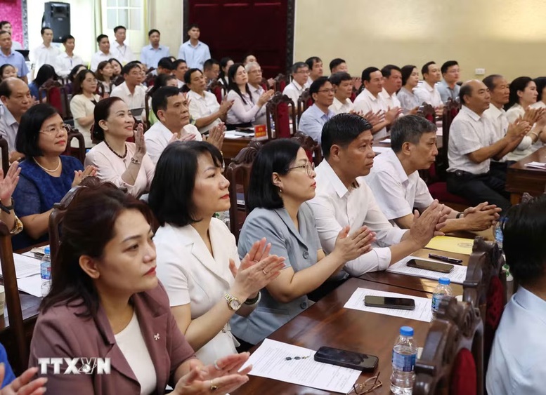 Tổng B&iacute; thư, Chủ tịch nước T&ocirc; L&acirc;m: Thủ đ&ocirc; kh&ocirc;ng chỉ ph&aacute;t triển nhanh m&agrave; phải c&oacute; chất lượng, bản sắc v&agrave; ng&agrave;y c&agrave;ng đ&aacute;ng sống- Ảnh 4.