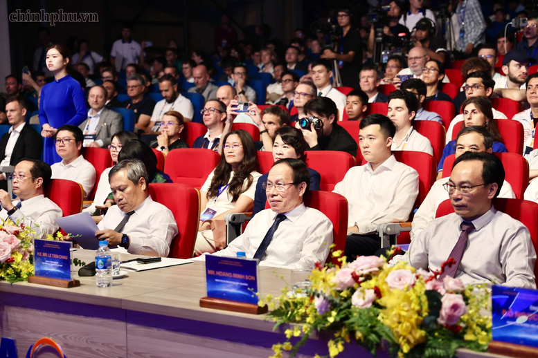 Việt Nam đăng cai tổ chức Kỳ thi Olympic Thi&ecirc;n văn v&agrave; Vật l&yacute; thi&ecirc;n văn quốc tế lớn nhất từ trước tới nay- Ảnh 1.