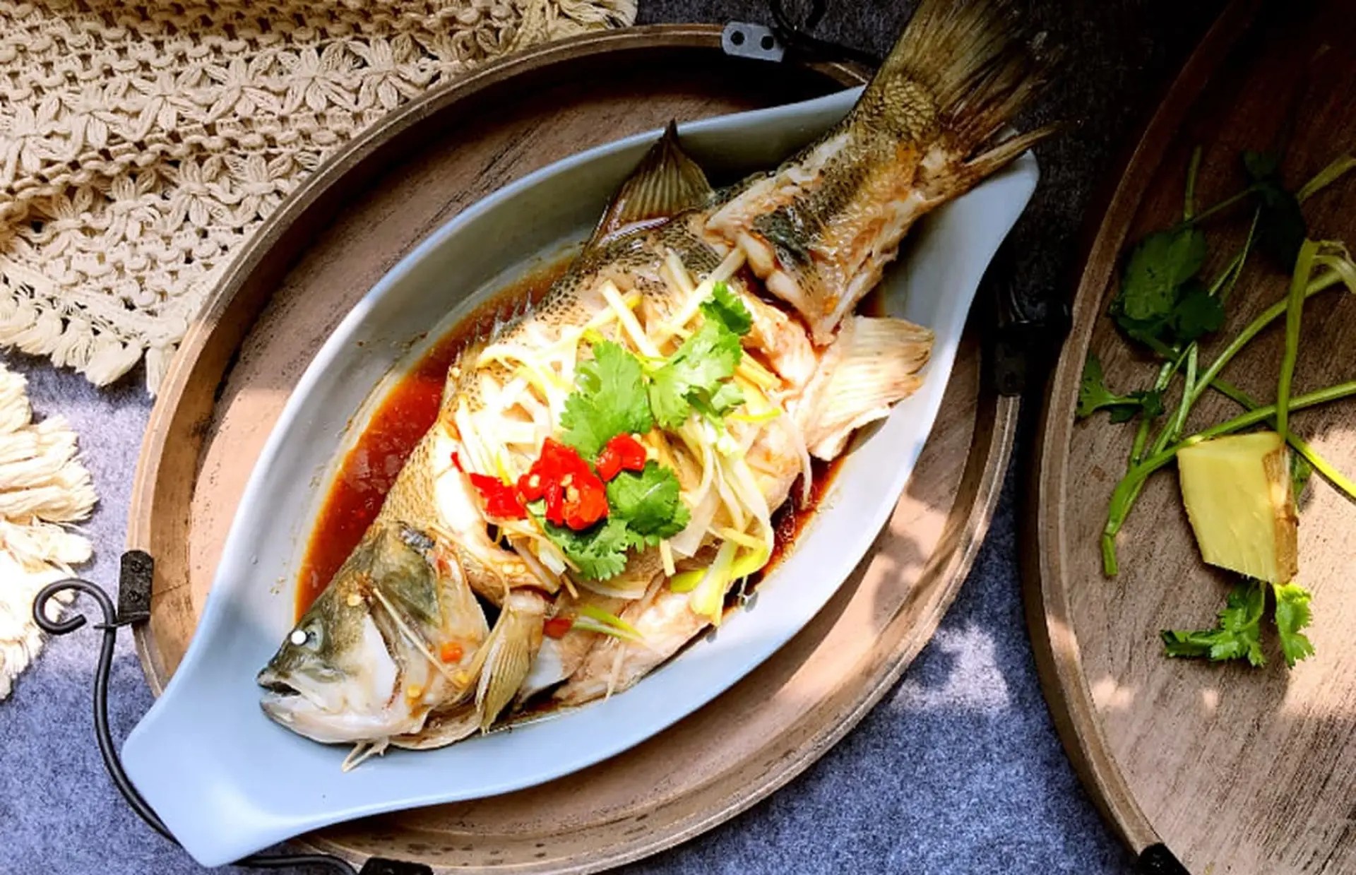 C&aacute; hấp - h&oacute;a ra l&acirc;u nay ch&uacute;ng ta vẫn chưa hấp đ&uacute;ng c&aacute;ch n&ecirc;n khiến thịt c&aacute; dai, nhạt nhẽo v&agrave; tanh nồng- Ảnh 5.