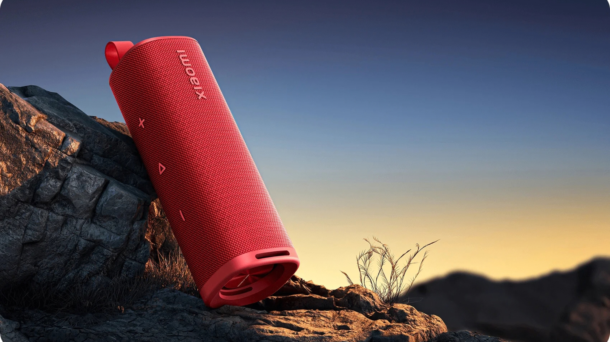Xiaomi Sound Outdoor hay Sound Play: chọn loa mạnh 30W hay đ&egrave;n LED chill?- Ảnh 2.