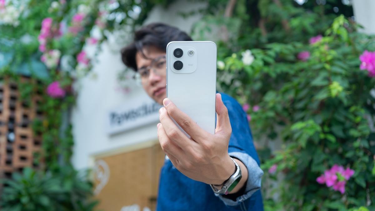 Trên tay Redmi Note 17 Pro Max có thật sự mạnh, pin trâu - Ảnh 1.