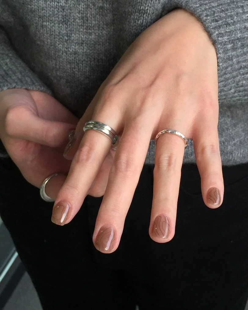 M&oacute;ng gel trong kiểu H&agrave;n: Xu hướng nail thu đ&ocirc;ng 2026 đẹp l&acirc;u, kh&ocirc;ng sợ lộ m&oacute;ng mọc - Ảnh 16.