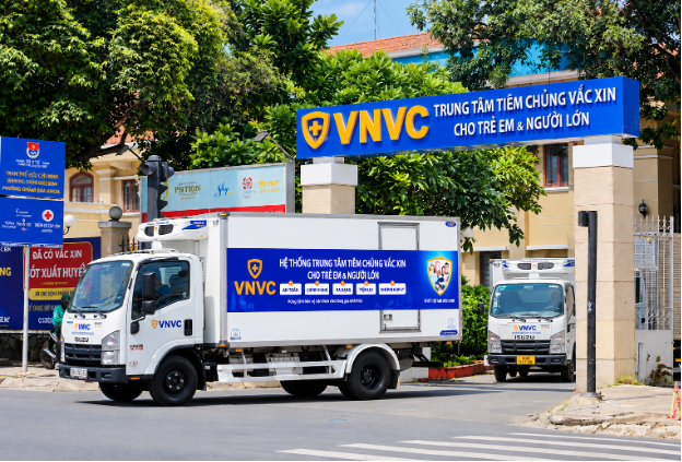 Hơn 25.000 trẻ đ&atilde; ti&ecirc;m vắc xin tay ch&acirc;n miệng tại VNVC- Ảnh 5.
