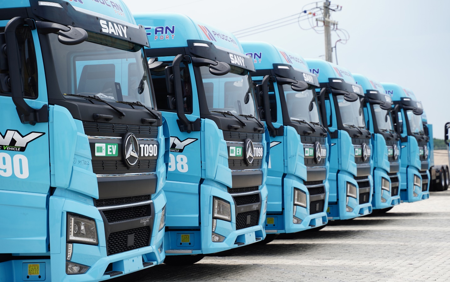 Đầu kéo điện không còn là câu chuyện thử nghiệm: SANY đạt 250 xe sau 2 tháng ra mắt - Ảnh 1.