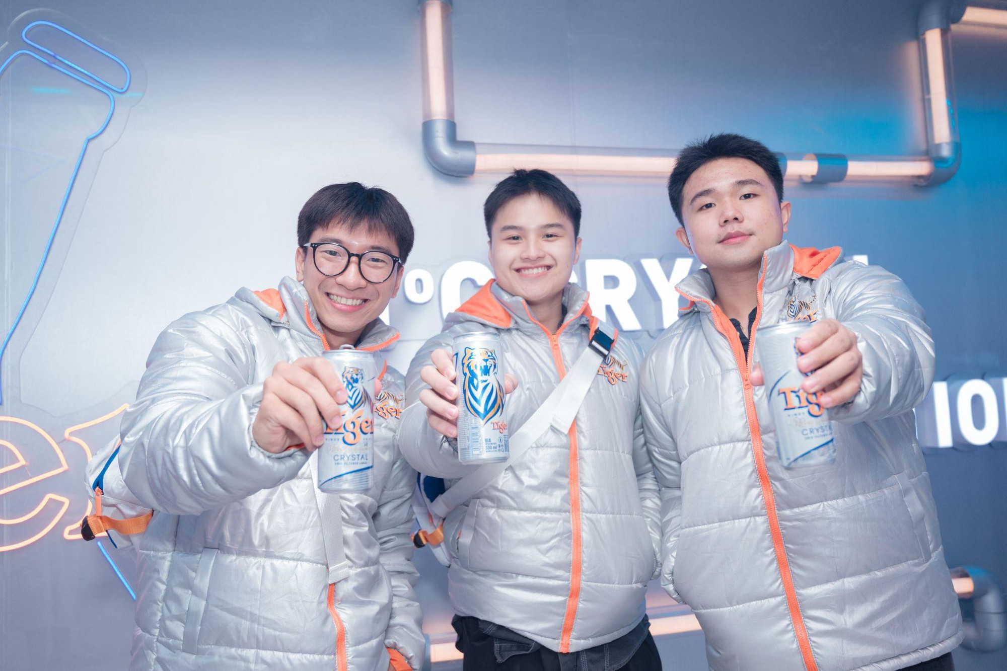 Đà Nẵng chơi gì ngoài đi biển? Một lịch trình sảng khoái từ không gian lạnh sâu -1°C đến cú nhảy tự do 10m - Ảnh 3.