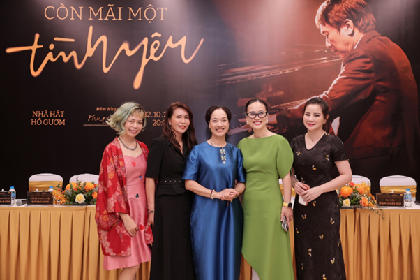 "Phú Quang - Còn mãi một tình yêu": Một di sản âm nhạc được kể lại bằng ngôn ngữ đương đại - Ảnh 4.