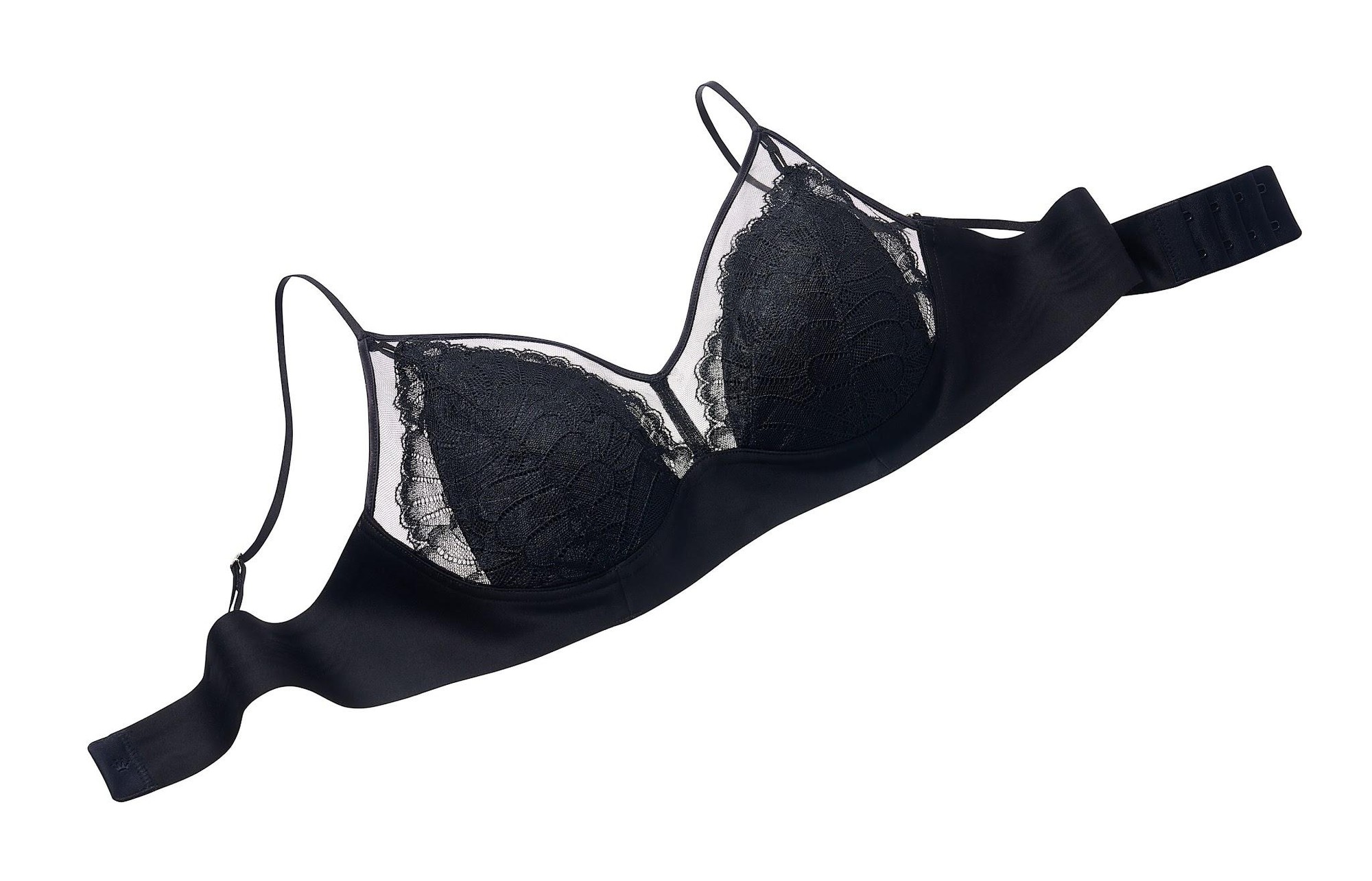 Triumph ra mắt BST Love in Lace, đánh thức sức mạnh ẩn sau vẻ mềm mại- Ảnh 2.