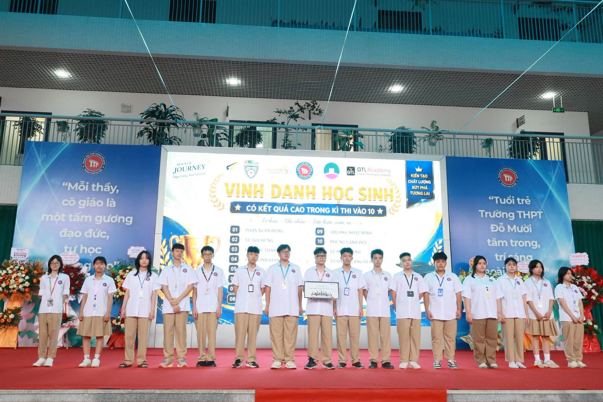 Rộn r&agrave;ng ng&agrave;y khai giảng năm học 2026&ndash;2027 tại Trường THPT Đỗ Mười - Ảnh 6.