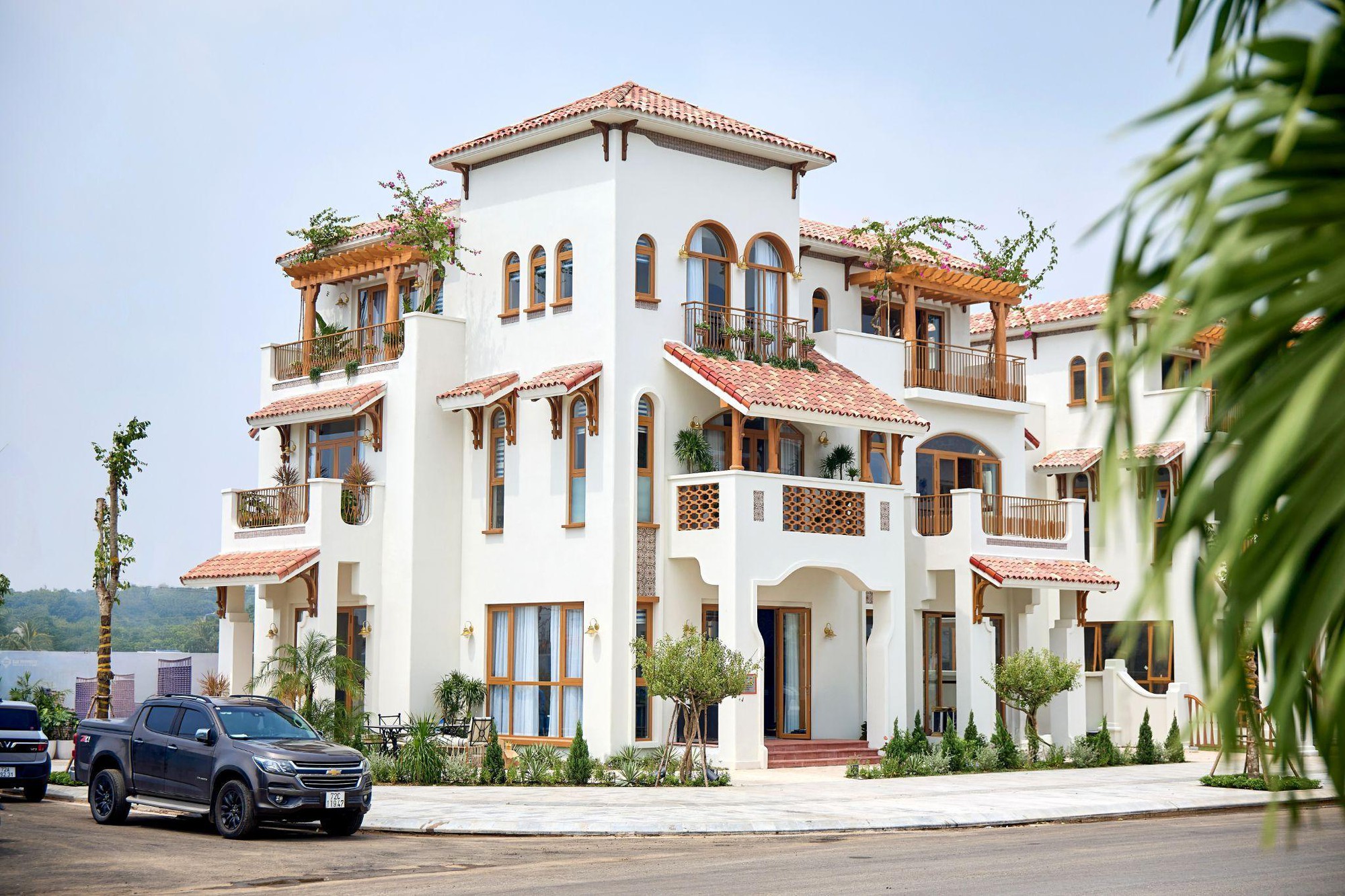 Hàng trăm căn nhà phố, biệt thự sắp hoàn thiện, Blanca City “thay da đổi thịt” sau hơn một năm - Ảnh 4.