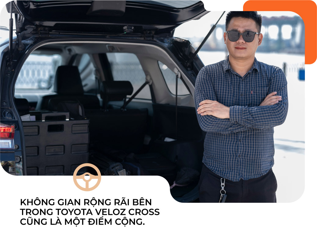 T&agrave;i xế l&aacute;i xe dịch vụ đ&aacute;nh gi&aacute; Toyota Veloz Cross: Đa dụng, bền bỉ v&agrave; được l&ograve;ng kh&aacute;ch h&agrave;ng- Ảnh 18.