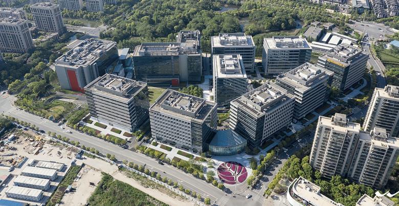 https://thanhnienviet.mediacdn.vn/Pictures/780xany/3/7/2/136372_apivotalyearforasianrealestate_860104.jpg
