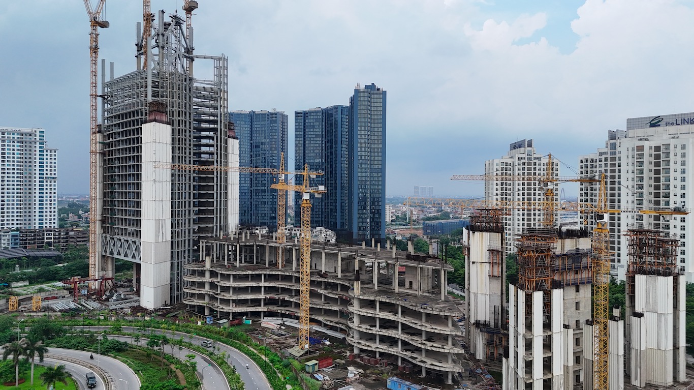 Một phân khúc tại Hà Nội: Cung càng tăng, giá càng đắt- Ảnh 1.