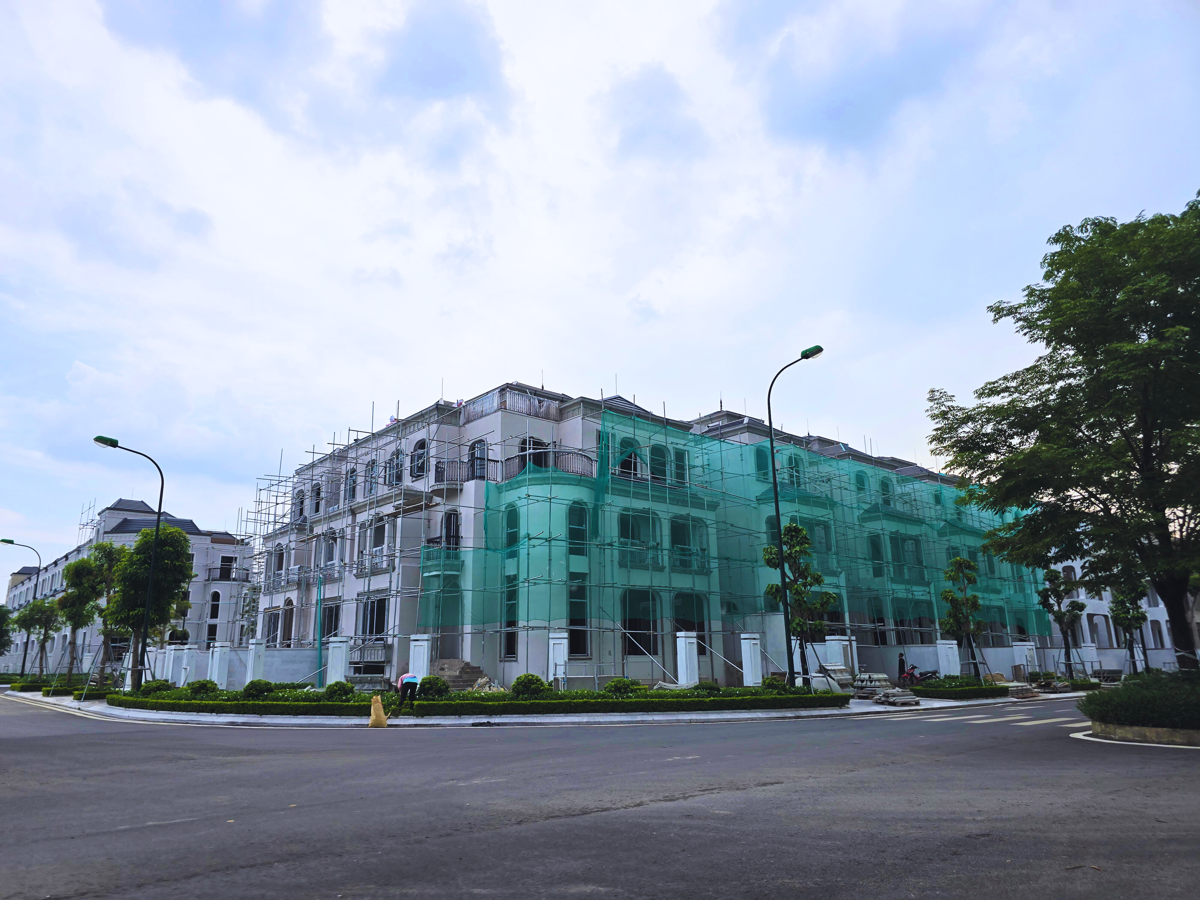 Cận cảnh khu biệt thự siêu sang giá hàng trăm triệu đồng mỗi mét vuông - Ảnh 8.