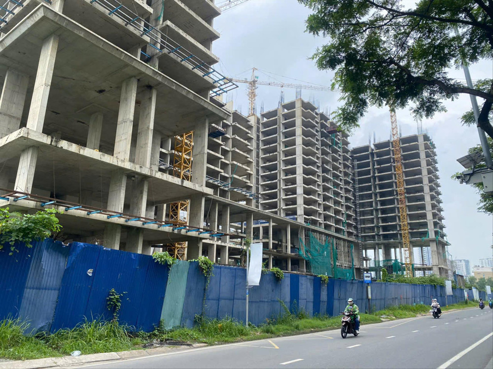 Đề xuất giảm thuế chuyển nhượng nhà đất còn 2% nếu giữ trên 5 năm- Ảnh 2.