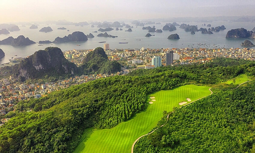 Vingroup khởi công dự án sân golf 100ha, vốn đầu tư trị giá gần 900 tỷ đồng- Ảnh 1.