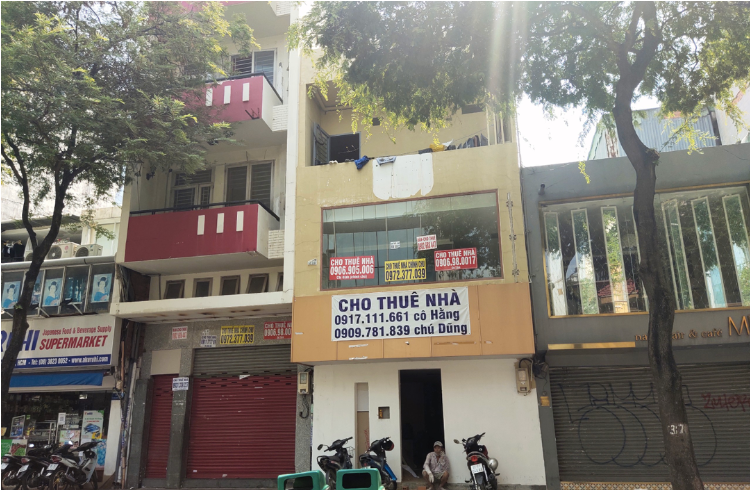 TP.HCM: Mặt bằng trăm triệu bỏ trống cả năm, chủ nhà sốt ruột tìm khách thuê