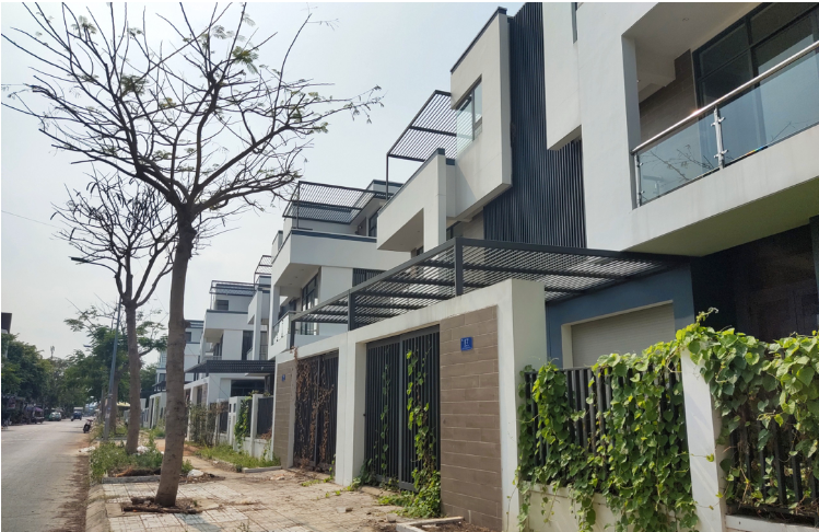 Giá đất tăng không ngừng nghỉ, nhiều dự án ở TP. Thủ Đức chục năm vẫn vắng bóng người