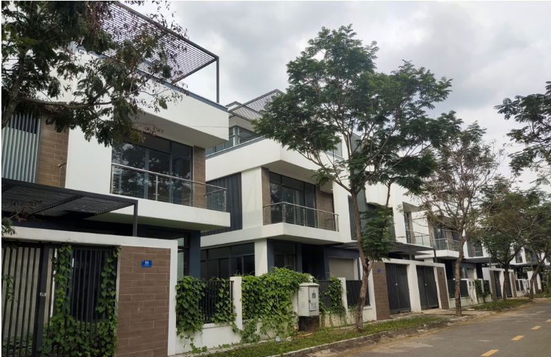 Nh&agrave; phố tiền tỉ quạnh hiu ở TP. Thủ Đức