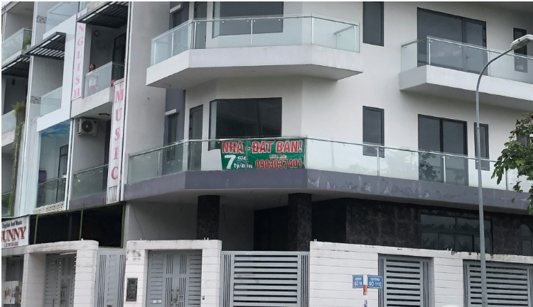 Có 2 tỉ đồng, nên đầu tư đất nền vùng ven hay mua nhà chung cư?
