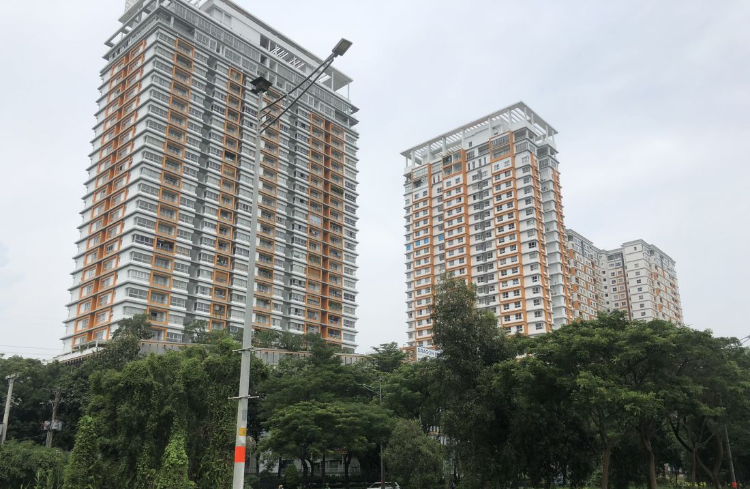 Có 2 tỉ đồng, nên đầu tư đất nền vùng ven hay mua nhà chung cư?