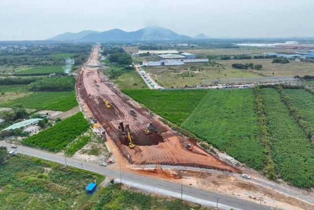 Sau một năm khởi công, cao tốc Biên Hòa – Vũng Tàu đang làm tới đâu?- Ảnh 1.