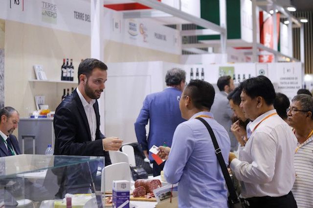 Việt Nam kiên cường vượt qua siêu bão lịch sử: Chỉ số niềm tin kinh doanh quý 3 của EuroCham tăng trưởng nhẹ- Ảnh 1.