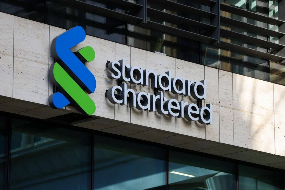 Standard Chartered nâng dự báo GDP Việt Nam 2024 lên 6,8%- Ảnh 1.