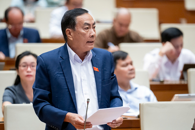 Đề xuất sử dụng đất đá thải từ các mỏ khoáng sản, xỉ than... thay thế cát sông làm vật liệu san lấp- Ảnh 1.