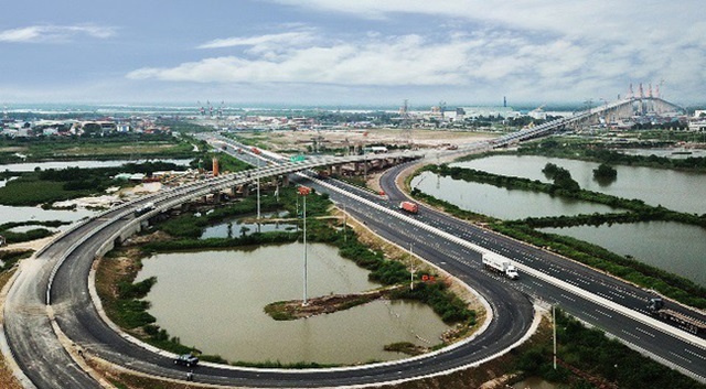 Tuyến đường 6.400 tỉ đồng nối cao tốc với khu vực mới l&ecirc;n th&agrave;nh phố của Quảng Ninh được gia hạn- Ảnh 1.