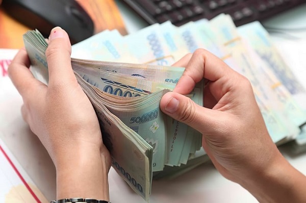 Lộ diện ngân hàng có lãi suất tiết kiệm trên 8%/năm- Ảnh 1.